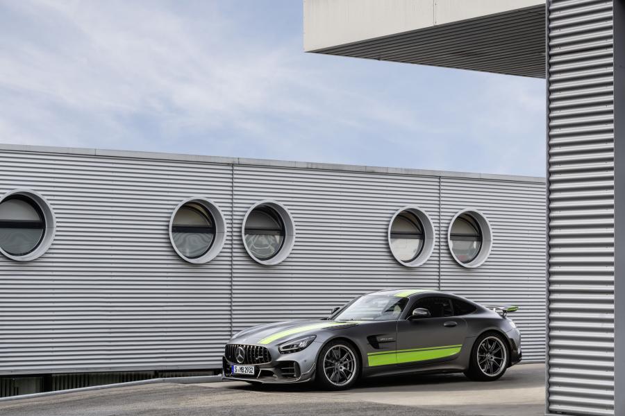  Mercedes-AMG GT R PRO (C190) 2019 года  (WW) (фото 13 из 50)